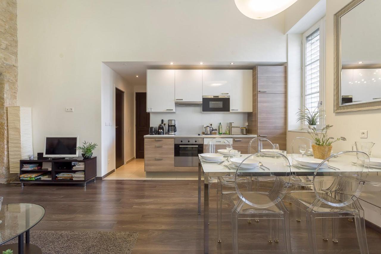 Le Jacquard Garage Lyon Centre Pour 2 A 8 Pers Appartement Buitenkant foto